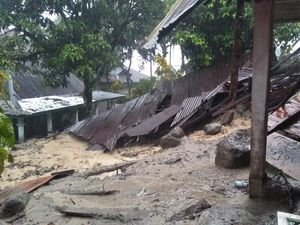 Longsor Terjang Tanah Datar Sumbar, 2 Orang Warga Hilang