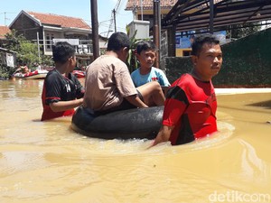 Nasib 12 Ribu Warga Desa Dayeuhkolot yang Seminggu Terendam Banjir