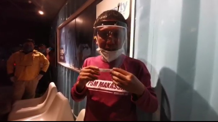 APD berupa kacamata yang dibuat mahasiswa UMI Makassar.