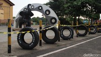 Taman gajah tunggal juga ditutup.