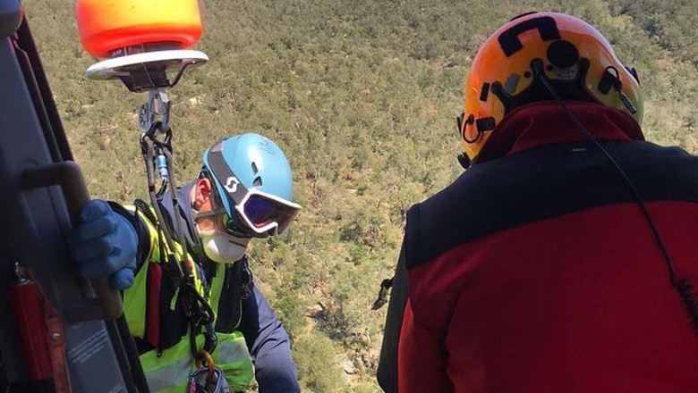 Penyelamatan pria yang tersesat di gunung Penyelamatan pria yang tersesat di gunung