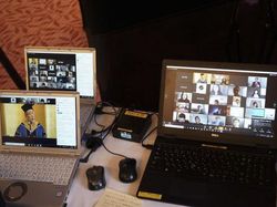 Robot Ini Gantikan Acara Kelulusan Wisuda di Jepang