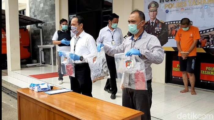 Terlilit utang, pria di Tasikmalaya kuras kartu ATM perusahaan