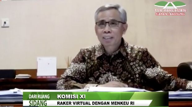 Ketua Dewan Komisioner Otoritas Jasa Keuangan Wimboh Santoso dalam Rapat kerja Komisi XI dan KSSK secara virtual (TV Parlemen)