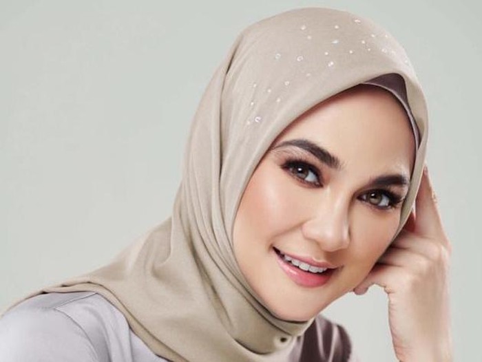 luna maya a