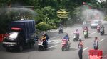 Halau Corona, Alat Semprot Disinfektan Dipasang di Bawah JPO Surabaya
