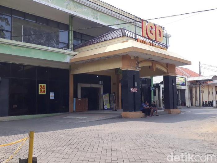 RSUD dr R Soedarsono ditunjuk Pemprov Jatim menjadi rumah sakit rujukan pasien corona. Rumah sakit milik Pemkot Pasuruan ini akhirnya menambah sejumlah fasilitas medis.
