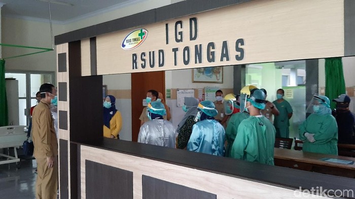 RSUD Tongas, Kabupaten Probolinggo siap melayani pasien virus corona. Seperti yang disampaikan Bupati Probolinggo, Puput Tantrianasari.