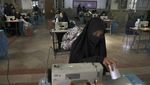 Melihat Semangat Relawan Wanita Perang Lawan Corona di Iran