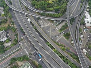 Potret Jakarta yang Lengang di Akhir Pekan