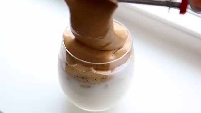 Dalgona Coffee Viral, Dipopulerkan YouTuber Korea hingga Ditanya Raisa