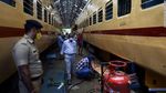 Mengintip Kereta Api yang Jadi Rumah Sakit Corona