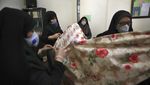 Melihat Semangat Relawan Wanita Perang Lawan Corona di Iran
