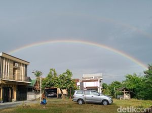 Indahnya... 2 Pelangi Hiasi Langit Klaten Sore Ini