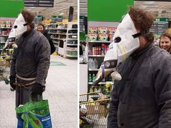 Ragam Aksi Nyeleneh Warga Dunia Lindungi Diri dari Corona