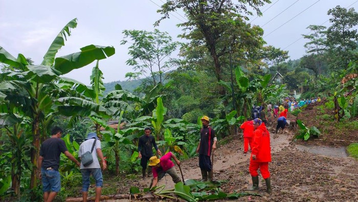 Longsor di Sumedang