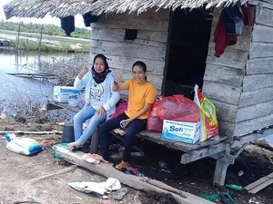 Cegah Corona, 2 Mahasiswa Makassar yang Mudik Ini Diisolasi di Gubuk Keluarga