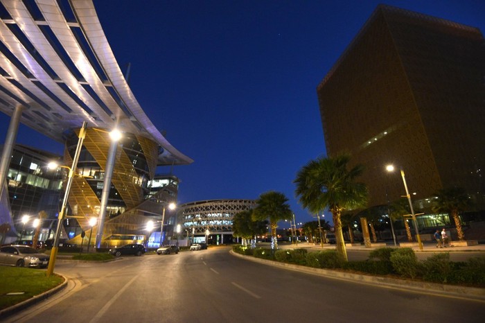 A picture taken on March 23, 2020, shows an empty street in the Saudi capital Riyadh after authorities imposed a curfew for 21 days to curb the spread of the COVID-19 coronavirus pandemic. (Photo by FAYEZ NURELDINE / AFP)