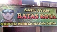 Naruto dikenal sebagai tokoh fiksi yang digandrungi banyak orang. Ternyata Naruto sering juga kulineran, terbukti dari beberapa spanduk warung makan yang mengaku pernah disambangi Naruto. Foto: istimewa