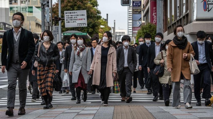 PM Jepang Shinzo Abe mengumumkan keadaan darurat terkait kasus virus Corona yang terus menyebar.