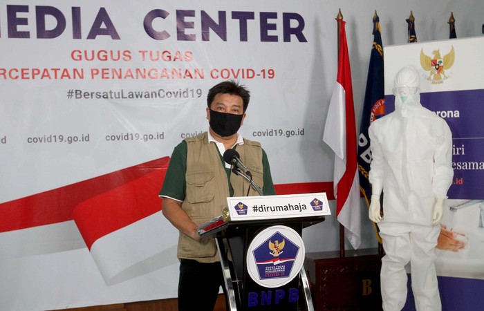 BNPB Terus Dapat Suntikan APD dari Pengusaha BNPB selaku Gugus Tugas Percepatan Penanganan COVID-19 di Indonesia terus mendapatkan dukungan dari berbagai instansi, termasuk pengusaha di Indonesia. Ini salah satunya.
