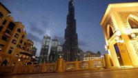 Tak ada lagi wisatawan yang melihat ikon kebanggaan Dubai ini pada tanggal 23 Maret 2020. (REUTERS/Christopher Pike)