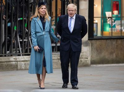 Foto: Tunangan Boris Johnson yang Lagi Hamil, Harus Terpisah Karena Corona