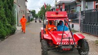 Mobil Fin Komodo sangat efektif untuk digunakan penyemprotan disinfektan di pemukiman padat penduduk tersebut.
