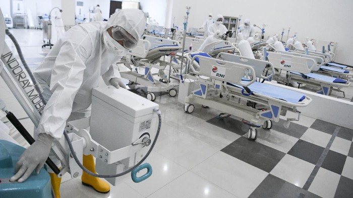 Jumlah pasien virus Corona yang membludak di seluruh dunia membuat pemerintah membuat rumah sakit darurat dengan menyulap apa saja untuk menampung pasien dan kebutuhan medis. Apa saja?