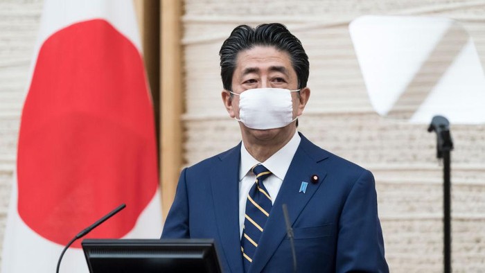Tanpa Lockdown, Jepang Berlakukan Status Darurat Corona PM Jepang Shinzo Abe mengumumkan keadaan darurat terkait kasus virus Corona yang terus menyebar.