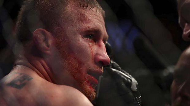 Ferguson vs Gaethje di UFC 249: Khabib Untung, McGregor Rugi