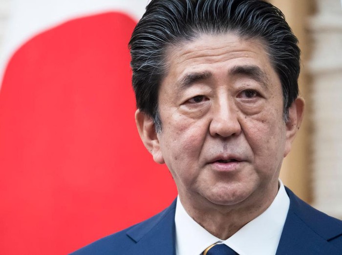 PM Jepang Shinzo Abe mengumumkan keadaan darurat terkait kasus virus Corona yang terus menyebar.
