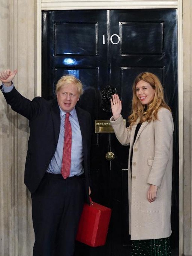 Hubungan Boris dan Carrie sempat dipenuhi oleh drama. Lantaran, Boris ketahuan berselingkuh dengan Carrie saat masih berstatus suami dari Marina Wheller yang akhirnya bercerai di 2018.  Foto: Getty Images