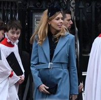 Kamu bahkan tidak bisa menemani orang yang dicintai di rumah. Aku hanya bisa membayangkan penderitaan Carrie Symonds, tunangannya, yang akan melahirkan awal musim panas ini, ujar Sonia, seperti dikutip The Sun.  Foto: Getty Images