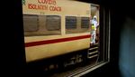 RS Darurat Corona: dari Gerbong Kereta hingga Stadion Olahraga