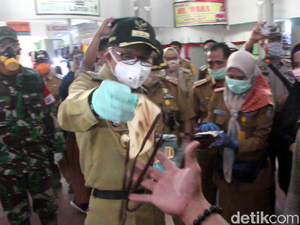 Walkot Parepare Tinjau Pasar Lakessi, Edukasi Warga soal Corona