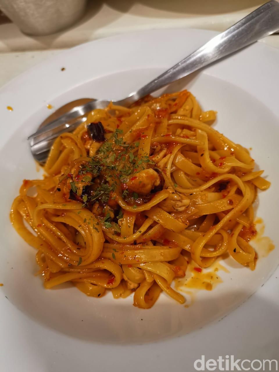 Picnic! Pasta x Sausage