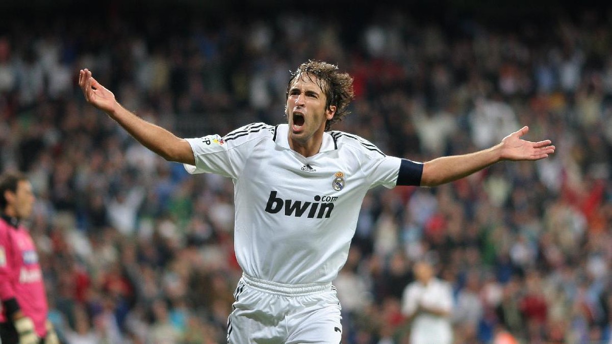 Raul Gonzalez dinilai sebagai kombinasi dari Lionel Messi dan Cristiano Ronaldo. (Foto: Getty Images/Jasper Juinen)
