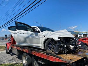 Ambyar, BMW M5 Harga Rp 5 Miliar Baru Keluar Dealer Langsung Babak Belur
