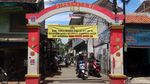 Spanduk Soal Corona juga Menghiasi Gang di Kota Bandung