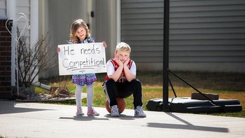 Bahkan ada juga dari mereka yang saat ini tidak bisa bermain bersama teman-temannya kembali.