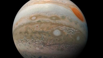 Jupiter adalah planet terdekat kelima dari Matahari setelah Merkurius, Venus, Bumi, dan Mars. Planet ini juga merupakan planet terbesar di Tata Surya. Istimewa/Dok. Boredpanda