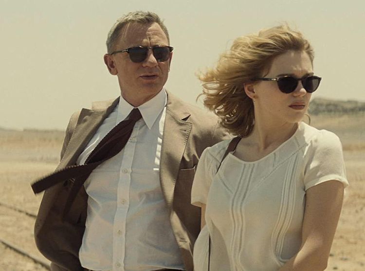 Bond Girls Paling Seksi, Ikonik Banget