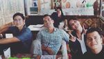 Intip Serunya Momen Kuliner Atalarik Syach Bersama Rekan Artis