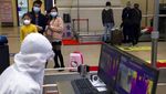 Stasiun-Bandara Wuhan Ramai Penumpang Usai Lockdown Berakhir