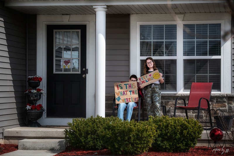 Intip pesan anak-anak ini yang sedang berada di rumah saja untuk para warga dunia yang tengah memberantas pandemi Corona (COVID-19).
