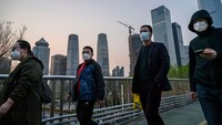 Kota pelabuhan Xiamen pun memberikan bebas tiket kepada semua angkutan publik selama akhir pekan. Pemda juga menggratiskan semua tempat wisata pemandangan di Xiamen dari tanggal 7 April-30 Juni. Getty Images/Kevin Frayer.