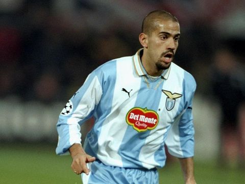 8 Mar 2000:   Juan Veron of Lazio during the UEFA Champions League game between Feyenoord and Lazio at the De Kuip Stadium in Rotterdam. The match finished 0-0.  Mandatory Credit: Mike Hewitt /Allsport