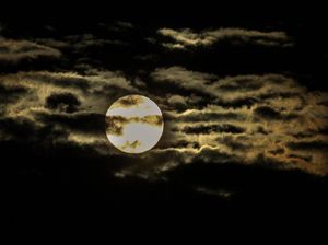Teka-teki Asal Muasal Bulan, 7 Teori Ini Berusaha Mengungkapnya