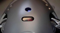 Tidak kalah keren bagian desain tangki yang membulat dengan sistem digital untuk menunjukkan tachometer. Begitu juga lampu HID yang membulat membuat BMW R Nine T terlihat lebih futuristik Foto: Pool (Autoevolution)